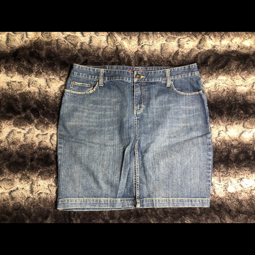 American Eagle Jean Skirt